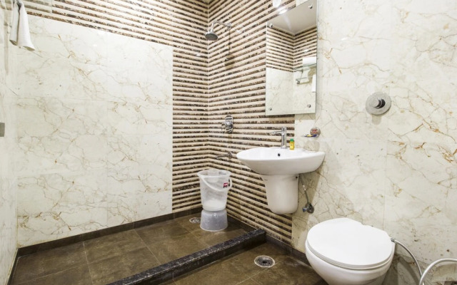 OYO Flagship 29074 Golden Temple Road