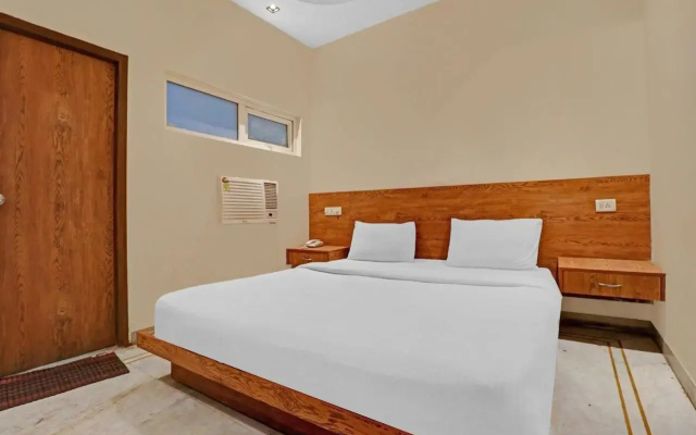 Hotel Good Luck by JMD Group