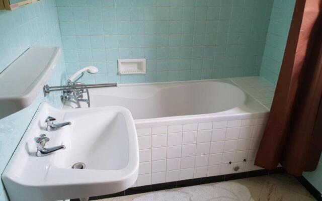 Chalet Arêches-Beaufort, 6 pièces, 12 personnes - FR-1-342-198