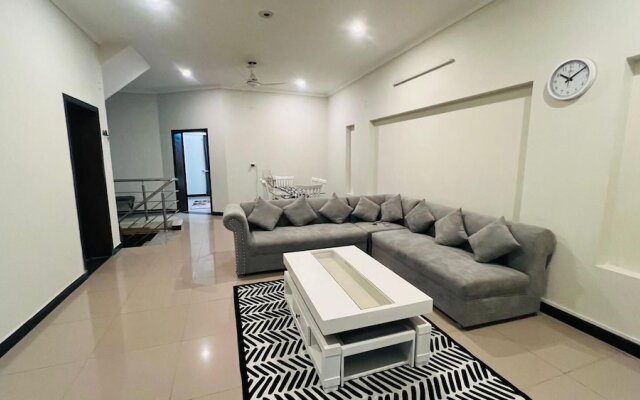 Beautiful 3-bed Apartment in Islamabad