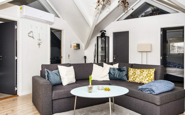 6 Person Holiday Home in Ebeltoft