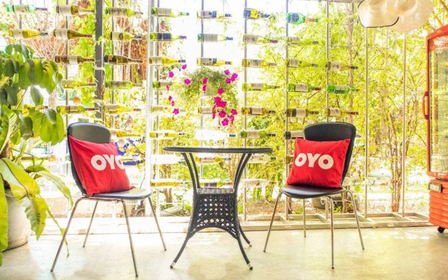 OYO 617 Tira Hostel chalong Phuket