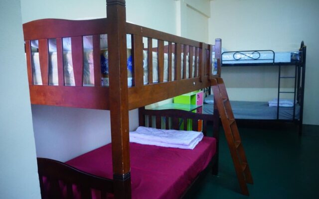 Easy Hostel