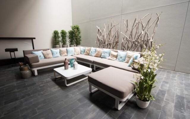 Coresh Suites