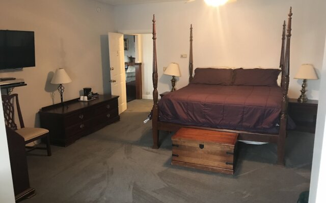 Long House Manor B And B