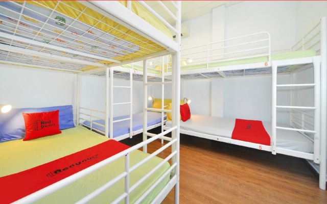 Vintage Inn @ Clarke Quay by Reddoorz – Guest Rooms – Singapore