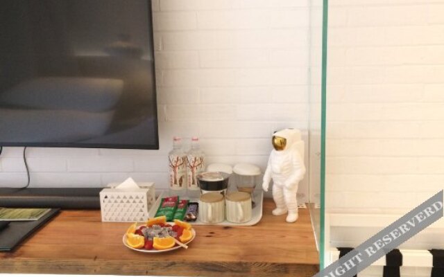 Qushe Light Luxury Hotel