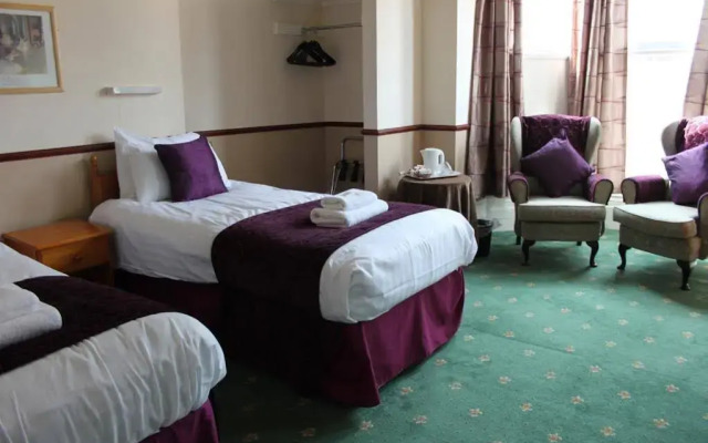 Palm Court Hotel