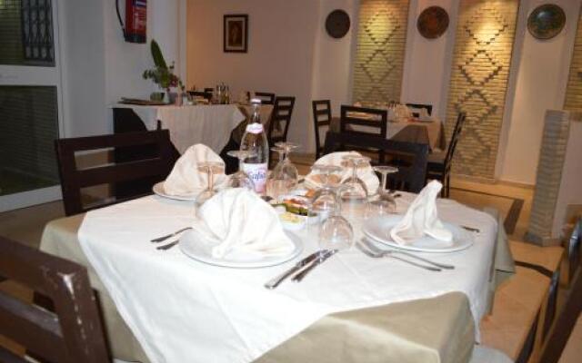 Appart Hotel Castilia Suites