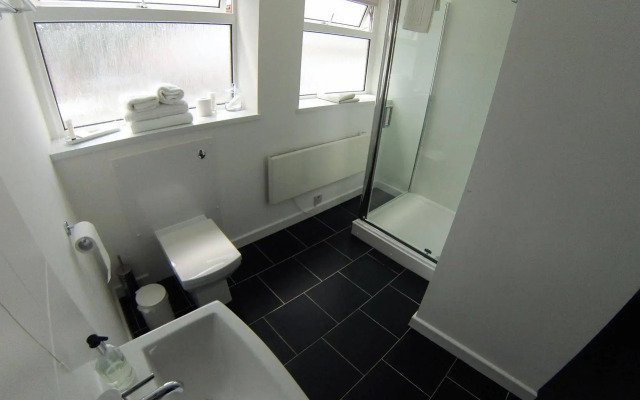 Ty Helyg Guest House