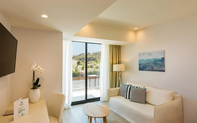 Samian Mare Hotel Suites & Spa