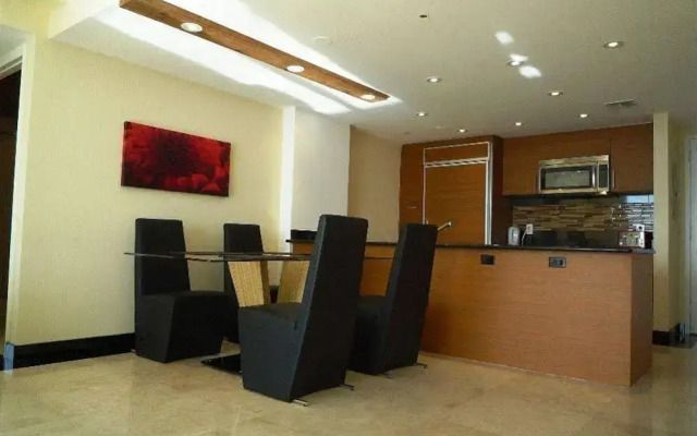 Luxury Apartments at 50 Biscayne