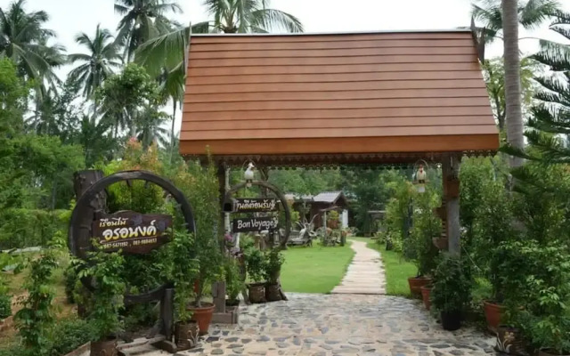 Reuanmai Onanong