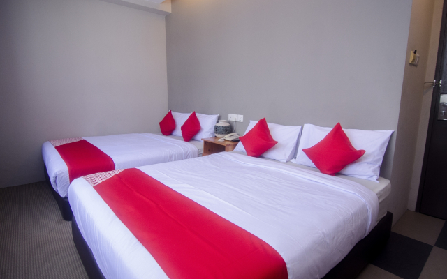 OYO 910 Hills Residence