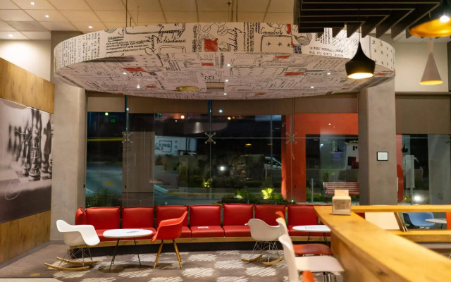 ibis Queretaro