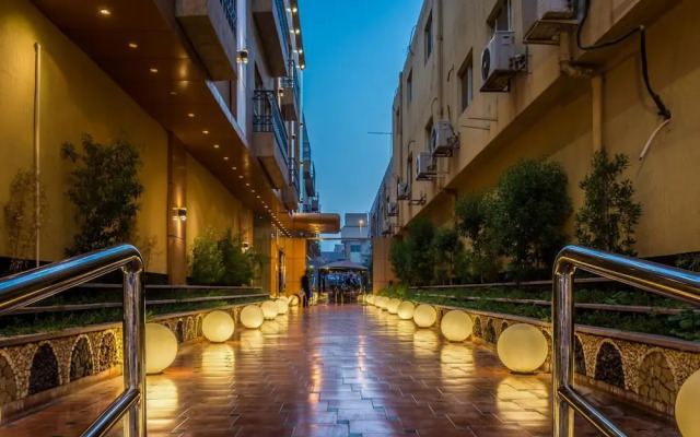 Almuhaidb Al Takhasosi Suites