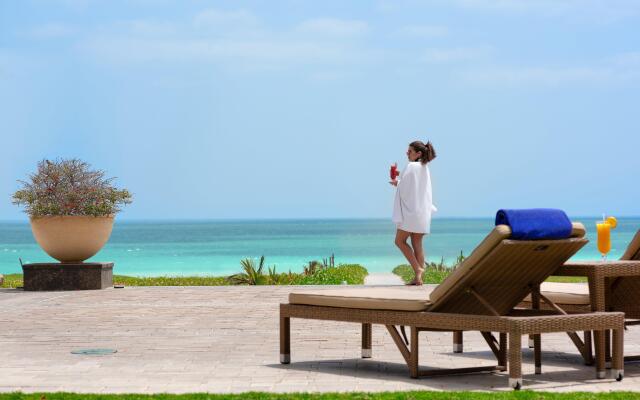 Crowne Plaza Duqm