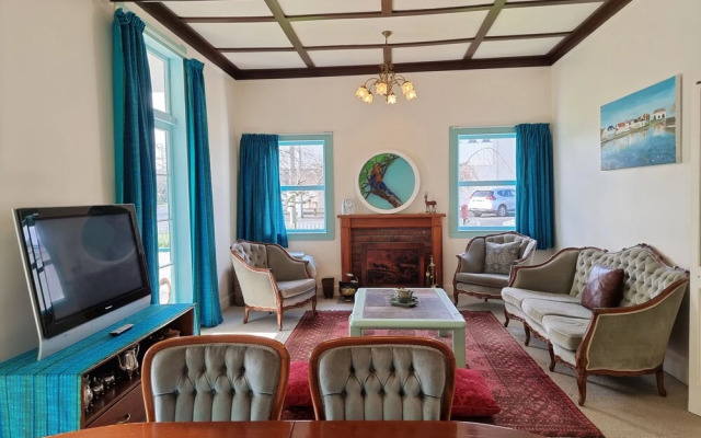 4 Bedroom Character House Papakura