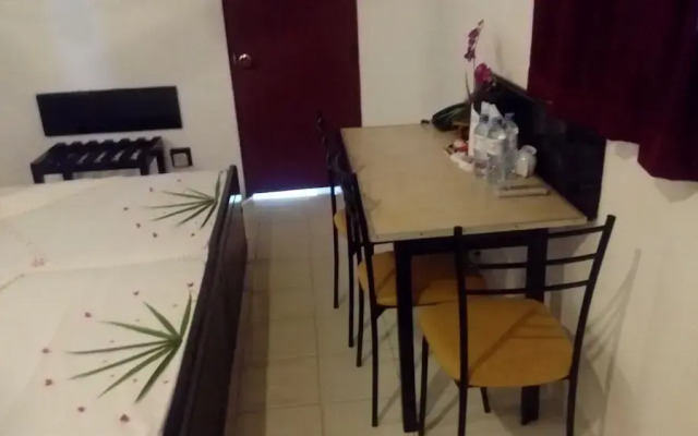 Sarathchandra Tourist Guest House