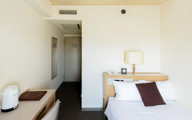 Shin Osaka Sunny Stone Hotel