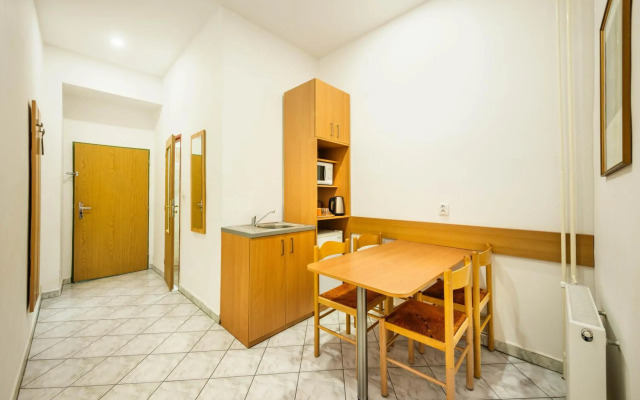 Hotel Golden City Garni