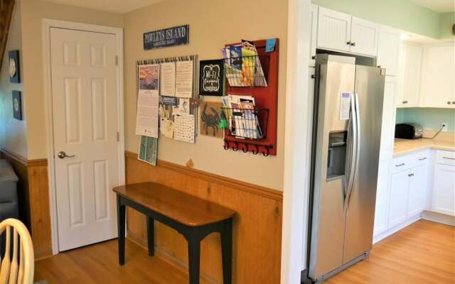 Beach Breezes - 4 Br Home