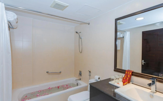 Treasure Oasis Hotel