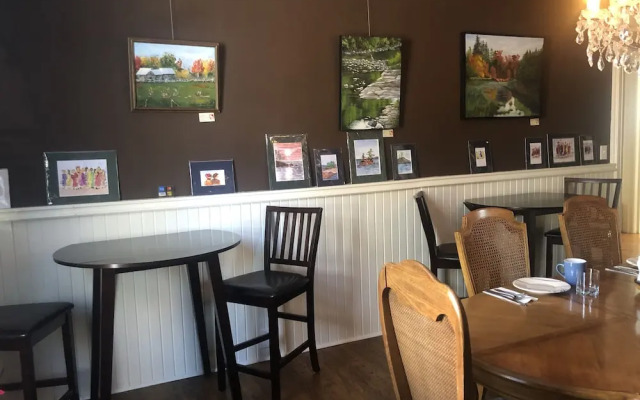 1000 Islands B and B Brockville