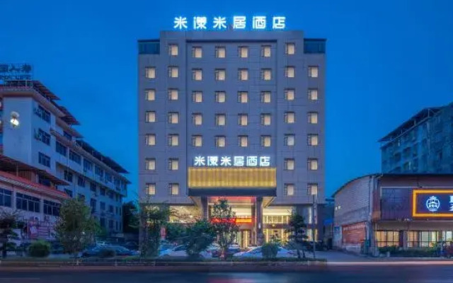 MEYO Hotel