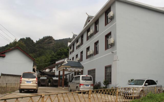 Zhangjiajie Forest Inn