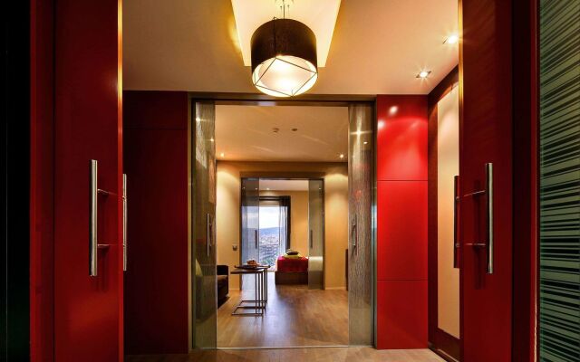 Olivia Plaza Hotel