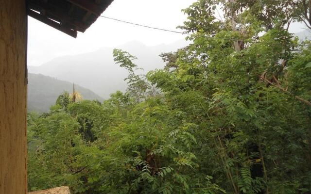 Meemure isabulana resort - Hostel