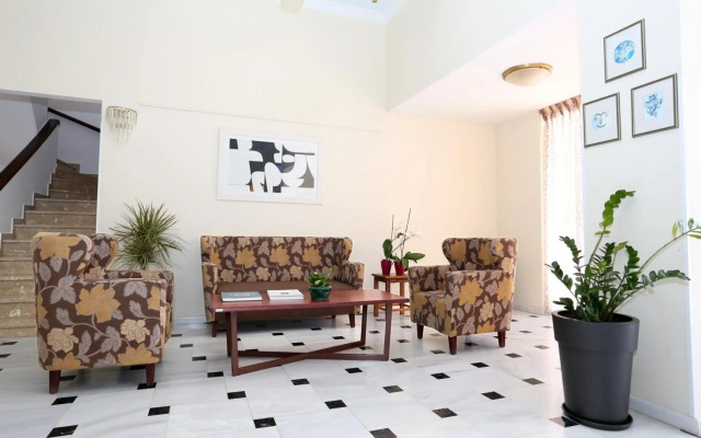 Danae Hotel