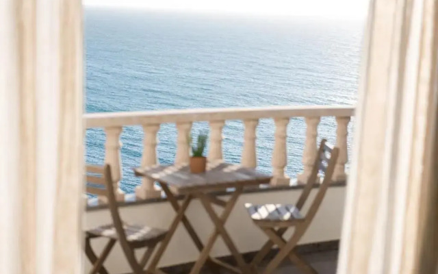 Laneez Ericeira Surf House - Hostel