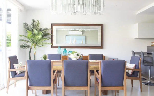 Three New Beautiful Villas In Punta Cala