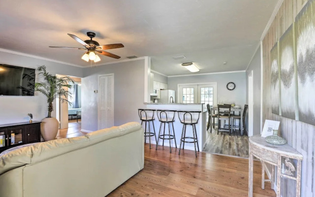 9 Mi to Beaches: Home w/ Pool & Patio in Bradenton