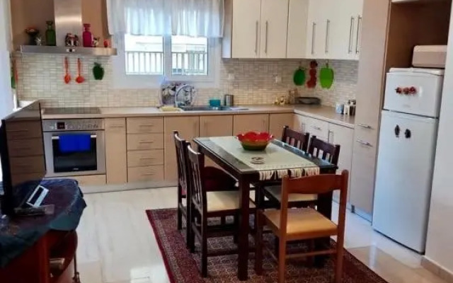 Marys House , Lovely 2-bedroom Apartment