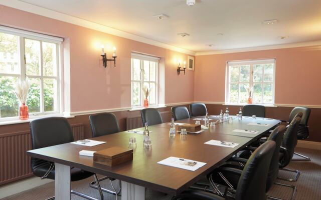 The Fieldhead Hotel by Greene King Inns