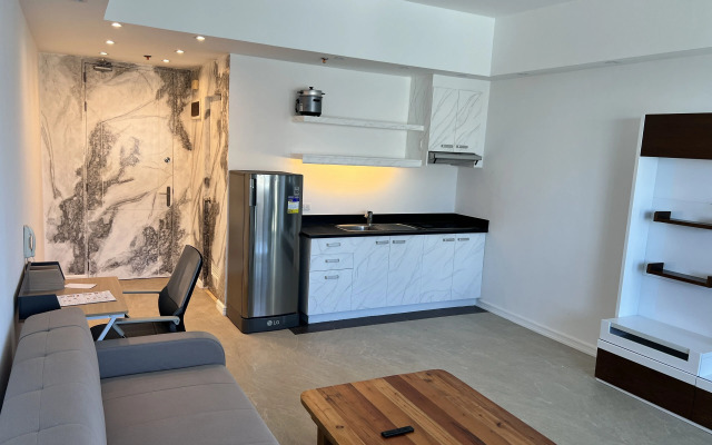 La Mirada Residences