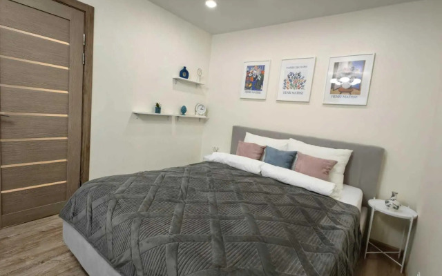 Апартаменты на улице Испанских рабочих 35