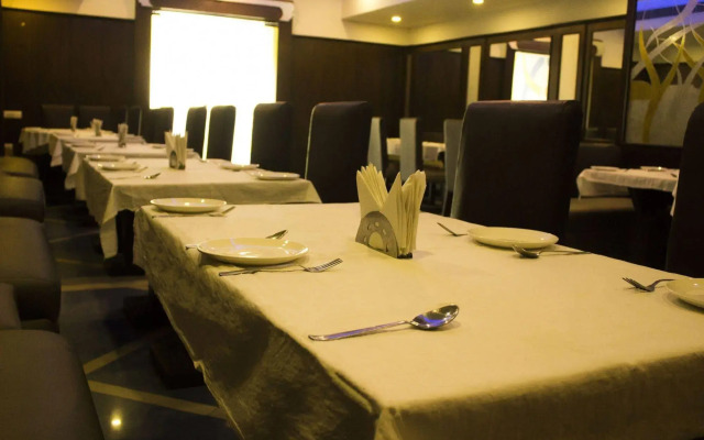 FabHotel Aay Kay Model Town