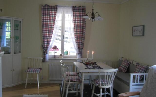 Stuga på Brattmon