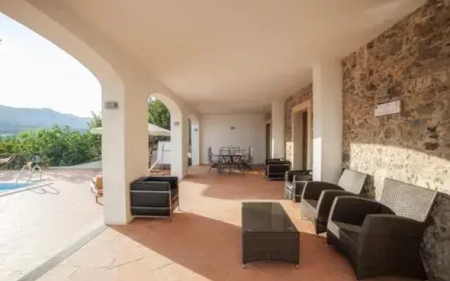 Holiday Home 6 Bedrooms - Vibonati
