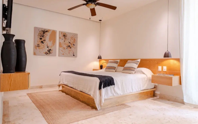 Elements 124 - No Ota 2 Bedroom Condo by RedAwning
