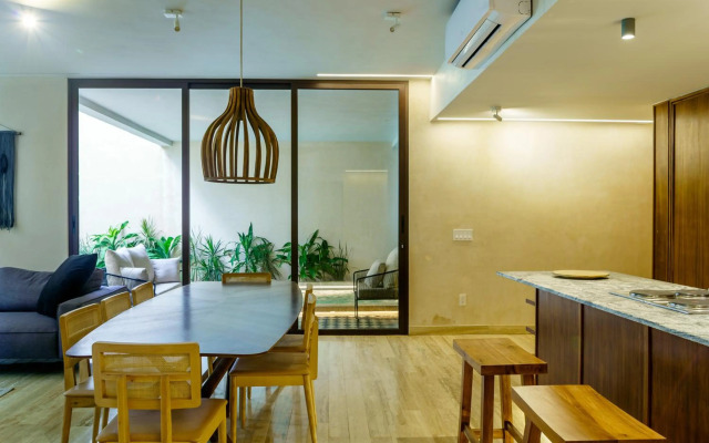 106 Beautiful Garden Apartment with Private Pool