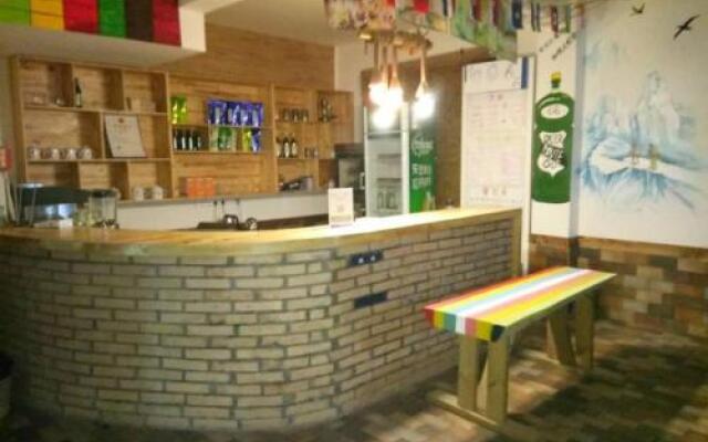 En Shi Wen Dao Youth Hostel