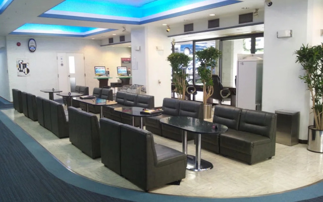 Tokyo Business Hotel