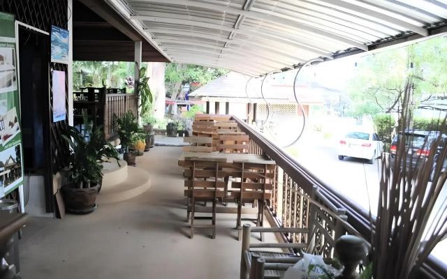 Baan Suan Sook Resort