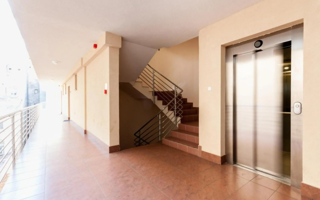 Corvin Plaza Apartments and Suites