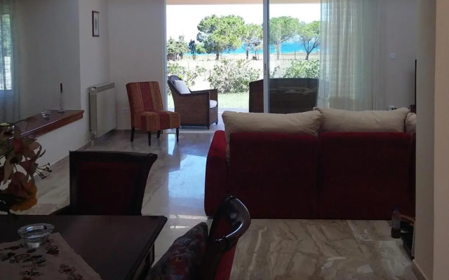 Villa Leonidas